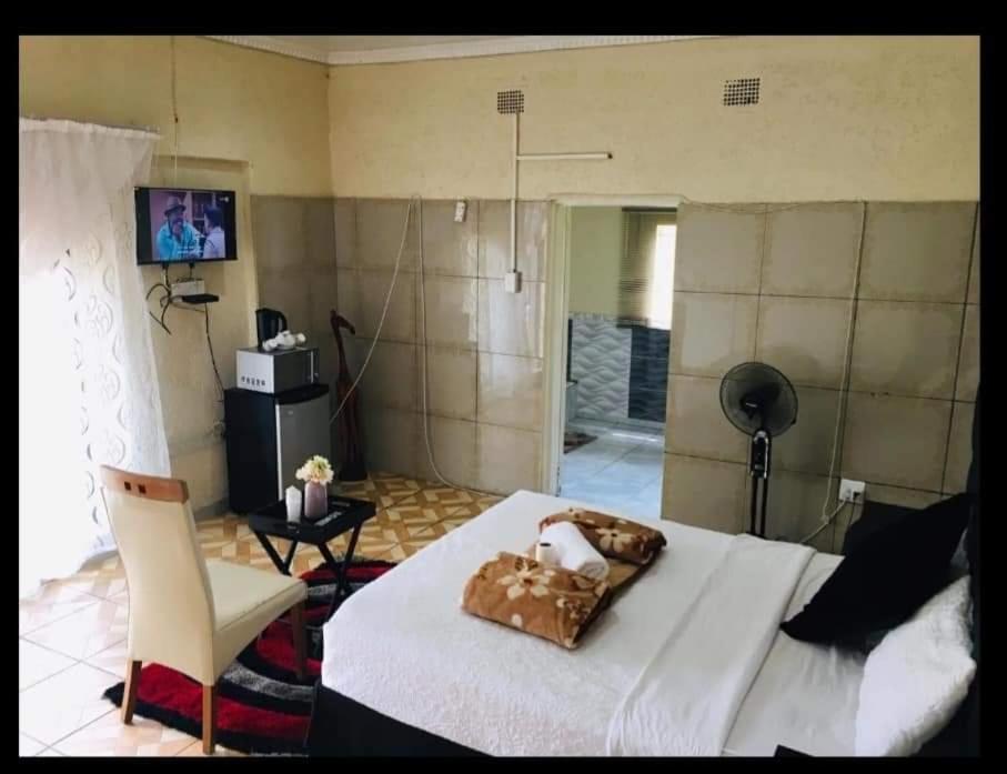 Starpoint Guest House Vereeniging Esterno foto